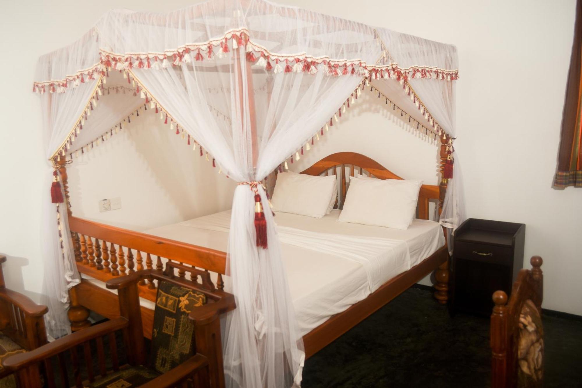 Villa Mihindi Хіккадува Екстер'єр фото