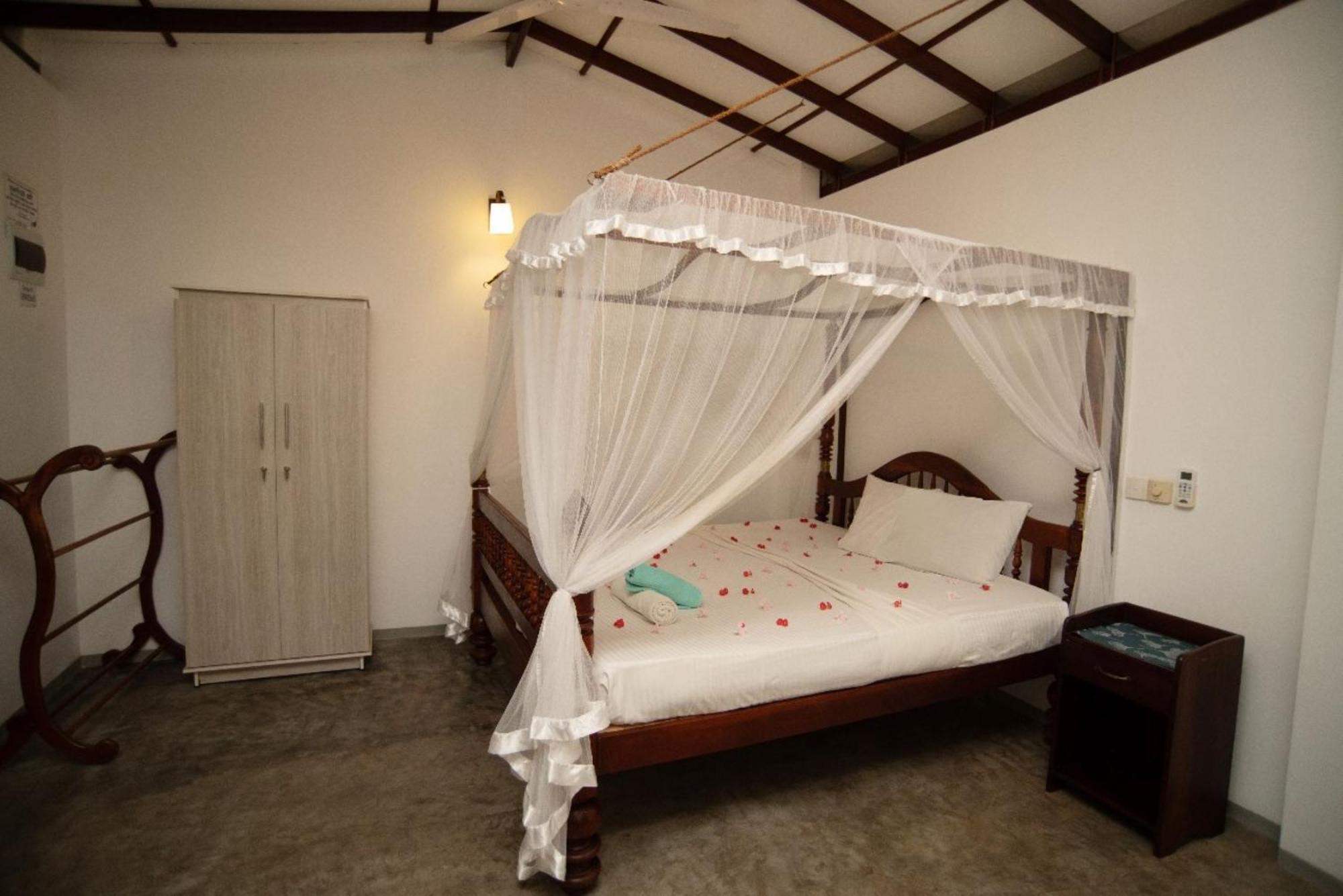 Villa Mihindi Хіккадува Екстер'єр фото
