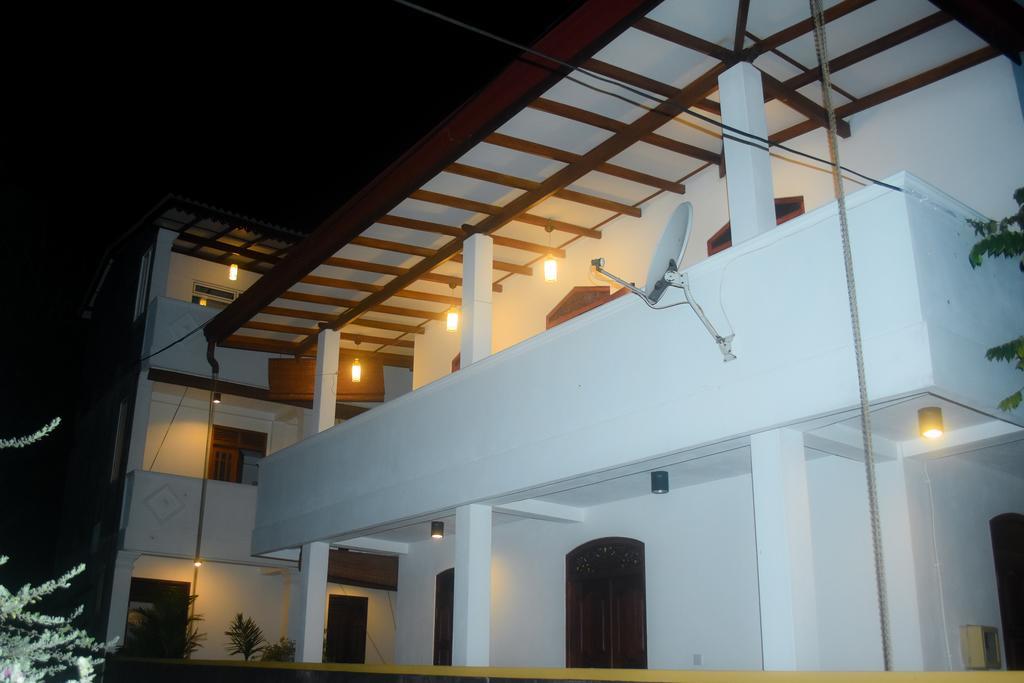 Villa Mihindi Хіккадува Екстер'єр фото