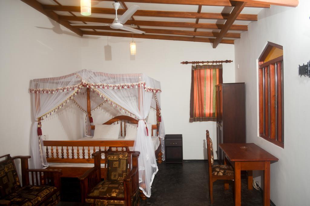 Villa Mihindi Хіккадува Екстер'єр фото